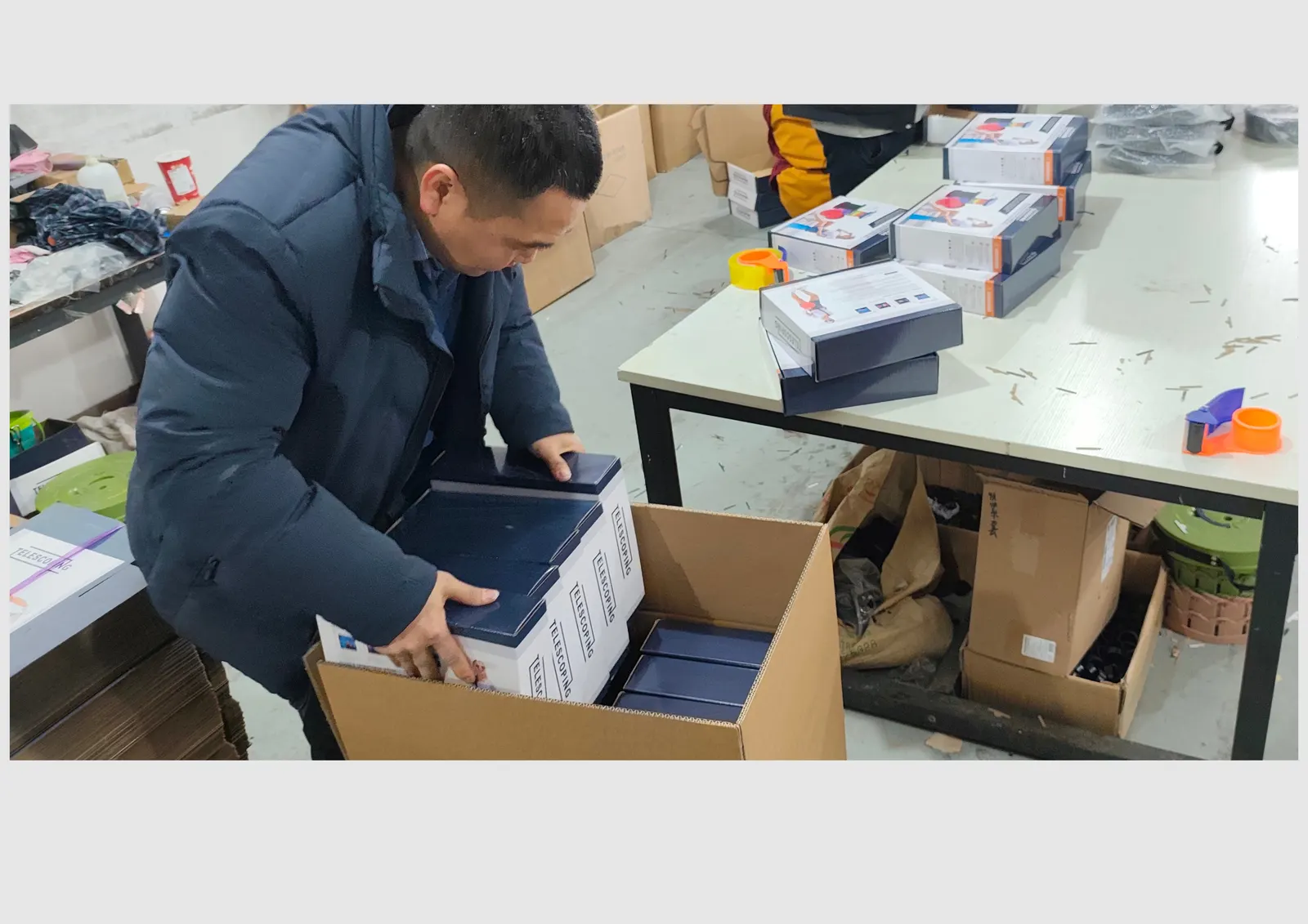 Factory workstation packing telescoping collapsible stool retail boxes at Locyop Yiwu China manufacturer